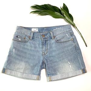 Gap Sexy Boyfriend Shorts Destructed Light Wash